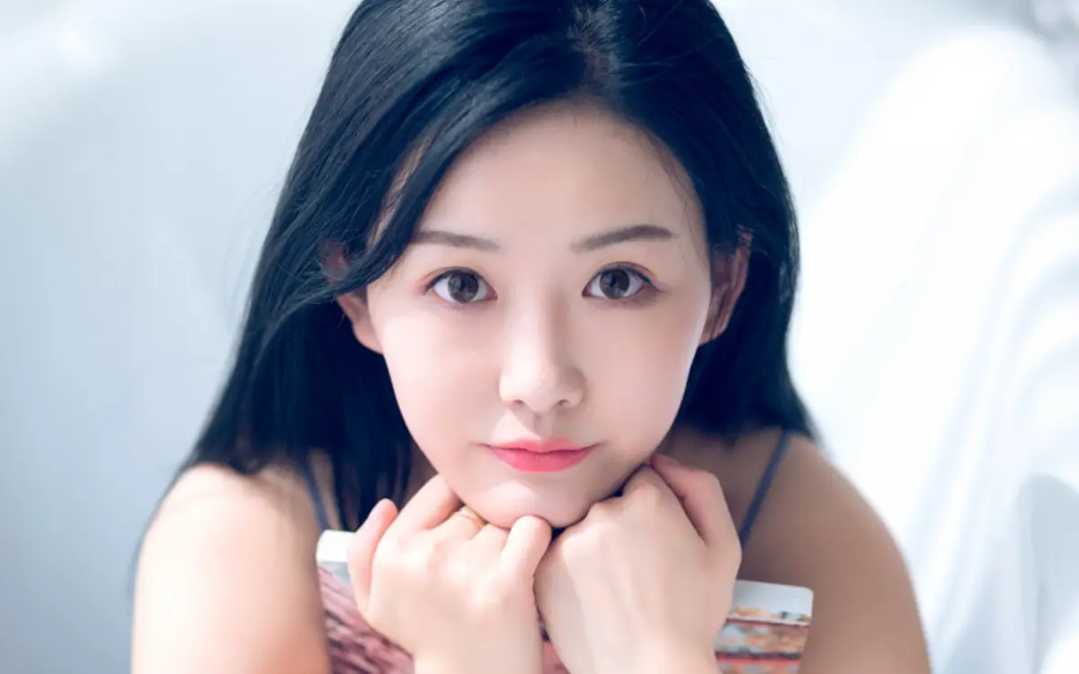文山哈尔滨私人伴游燕子