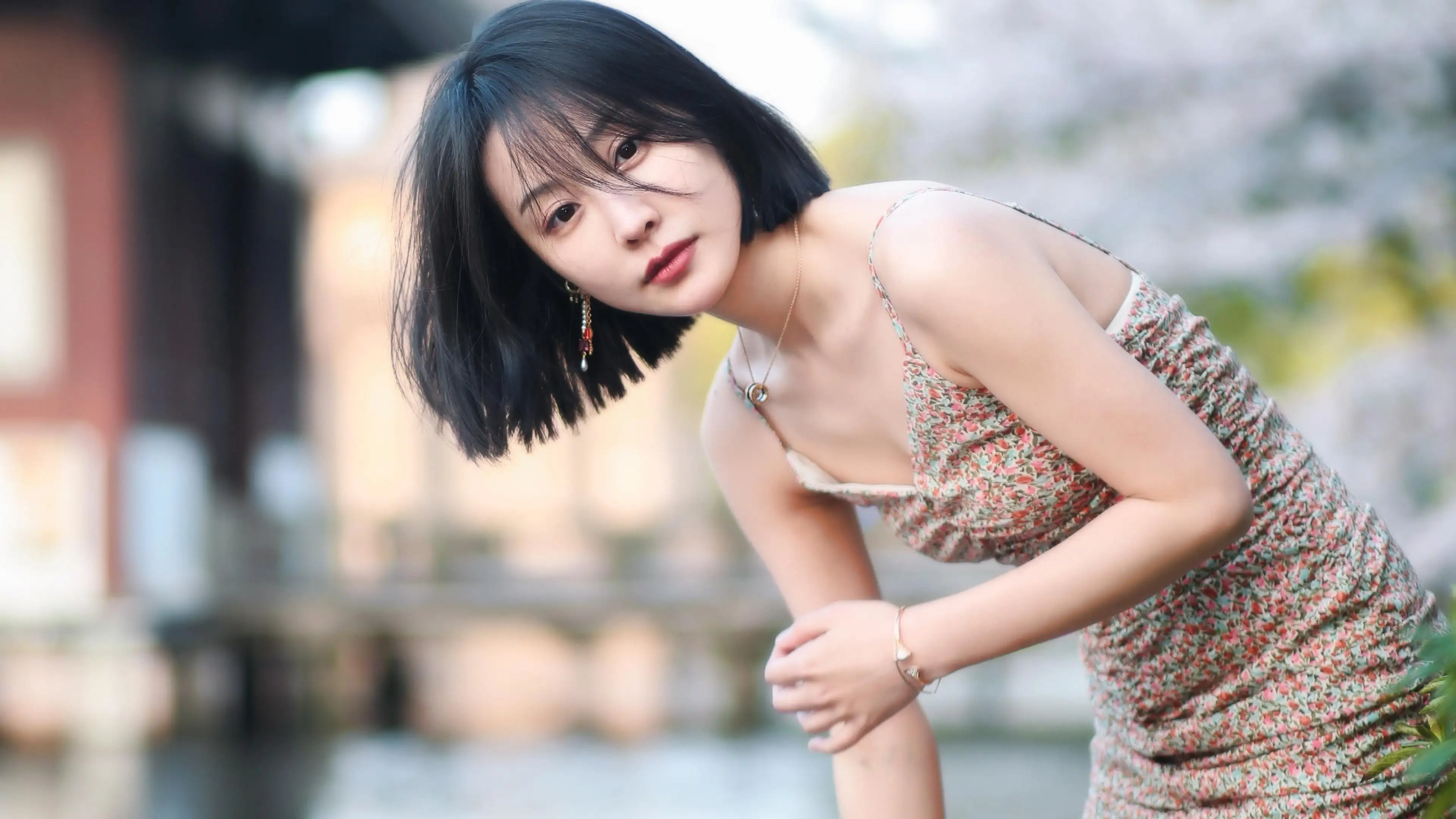 文山成都伴游小姐姐雅美