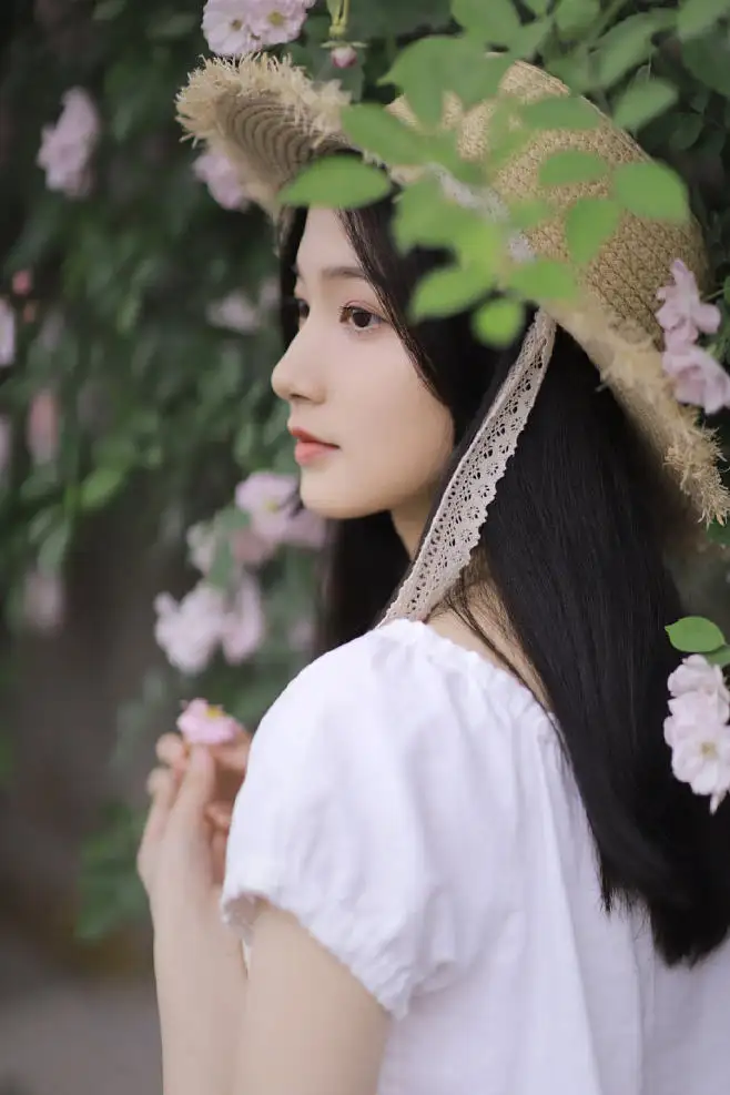 文山喀什私人伴游李菲儿
