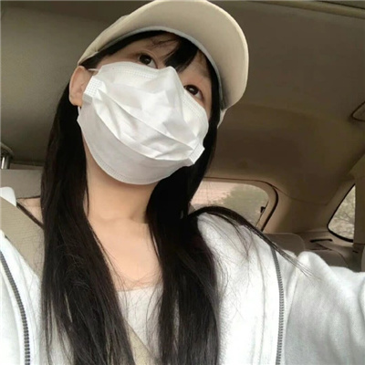 文山伴游女生闫静槐的资料