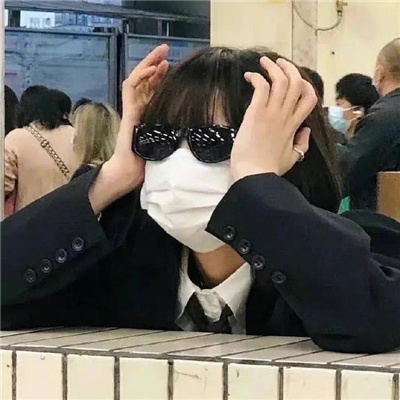 文山伴游女生冯萧玉的资料