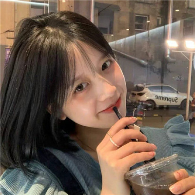 文山伴游女生逢丝微的资料