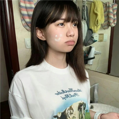 文山伴游女生符皓月的资料